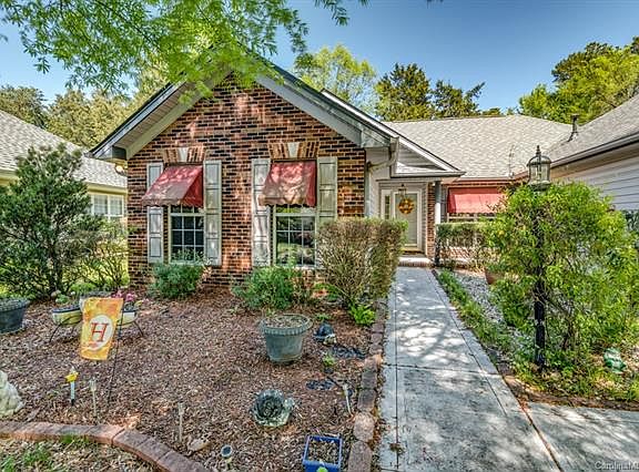 2nd image of 11606 English Oak Ln