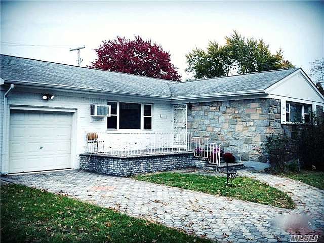 1st image of 499 Parkway Dr