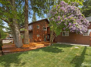 255 Alder St, Eastsound, WA 98245