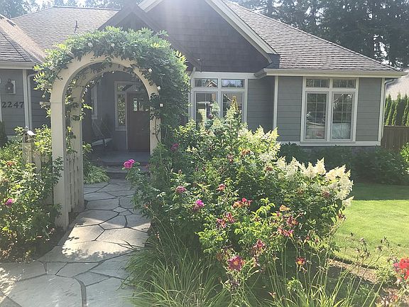 4th image of 2247 29th Ct NW
