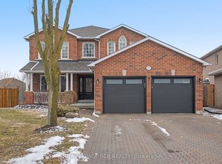 325 Harry Beer Ct, Newmarket, ON L3Y8M2