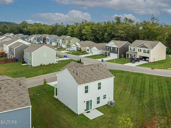 4th image of 9320 River Cane Rd