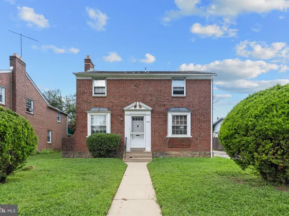 906 Rhawn St, Philadelphia, PA 19111