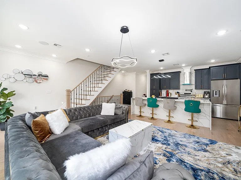 3436 Kennedy Blvd — Photo 7