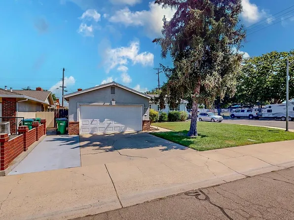 2001 Jerry Ln, Lodi, CA 95242