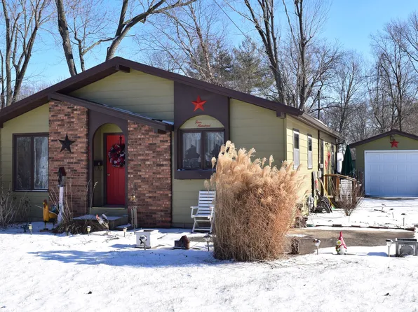 400 N Maple St, Newton, IL 62448