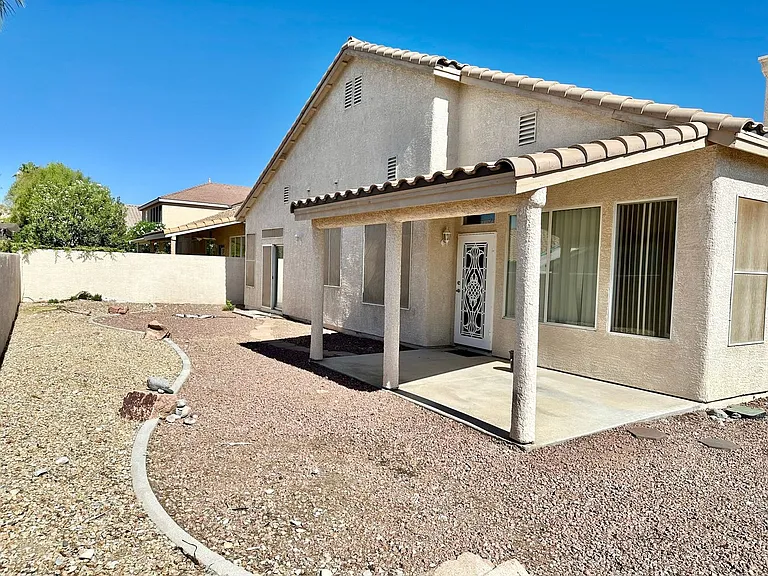 9103 Imperial Castle Ct — Photo 27