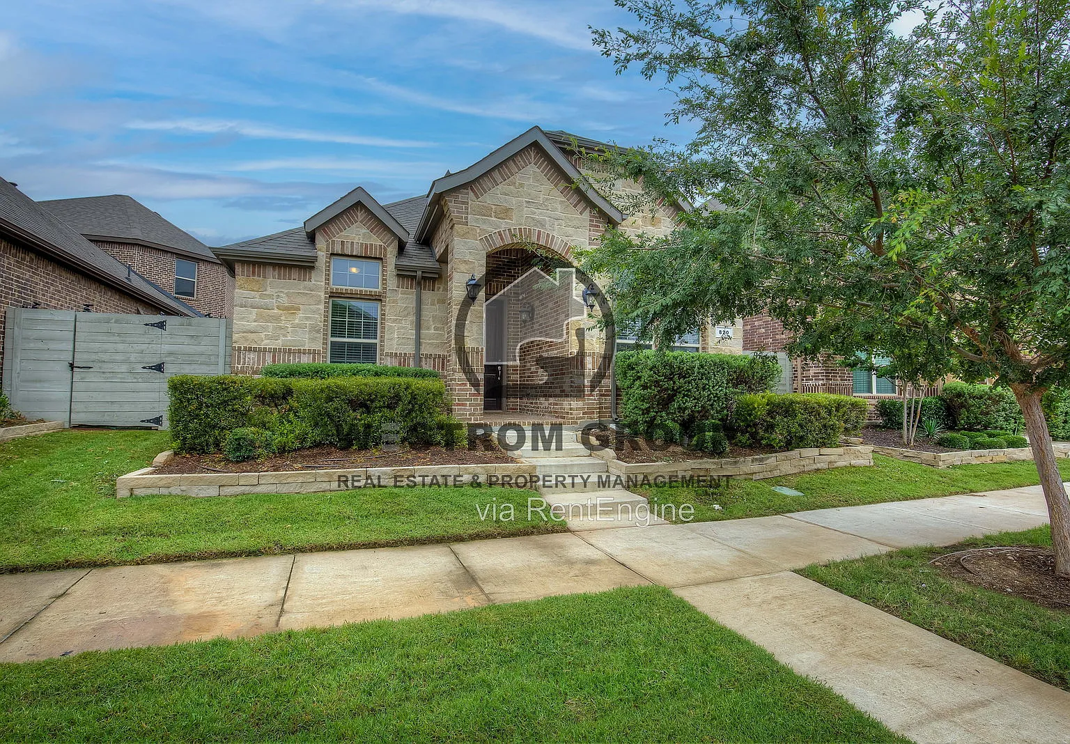 3 bed, 2.5 bath, 1864 sqft, $2,695 — Photo 2
