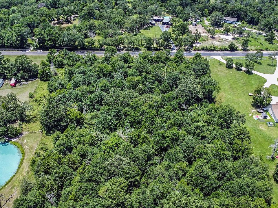 1st image of 120 Wood Farm Rd