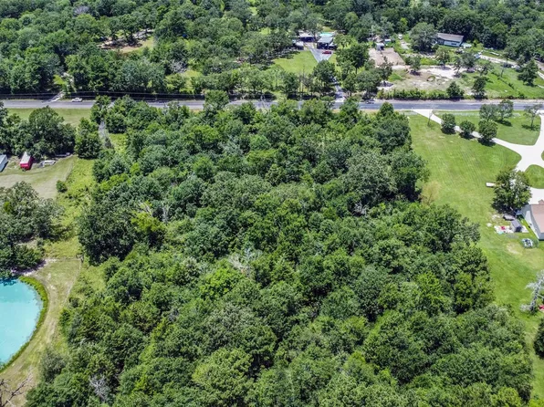 120 Wood Farm Rd, Huntsville, TX 77320