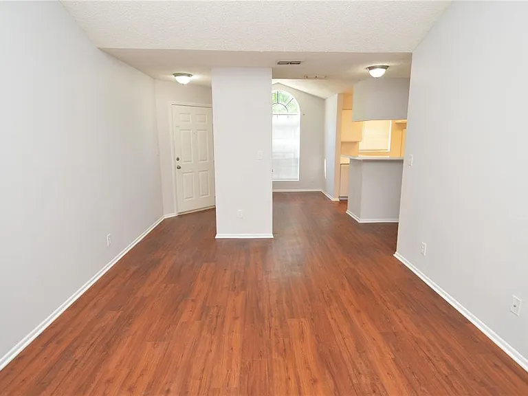 8630 Mallard Reserve Dr #205 — Photo 3