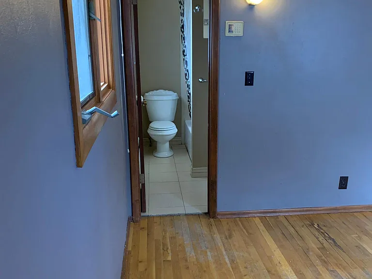 2441 W Elizabeth St — Photo 11
