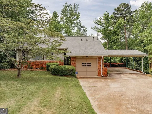 151 Wildwood Dr, Elberton, GA 30635