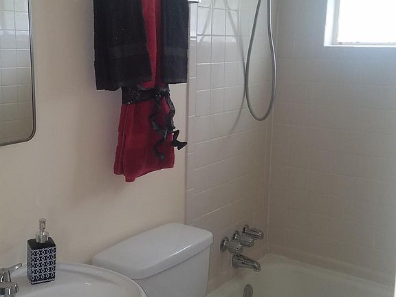 5th image of 2140 N Margaret Ave #B