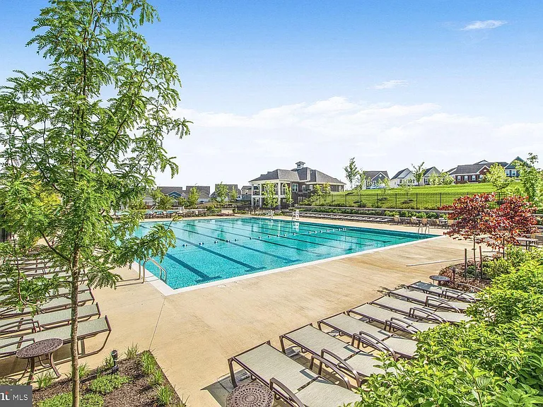 14103 Byrne Park Dr — Photo 19