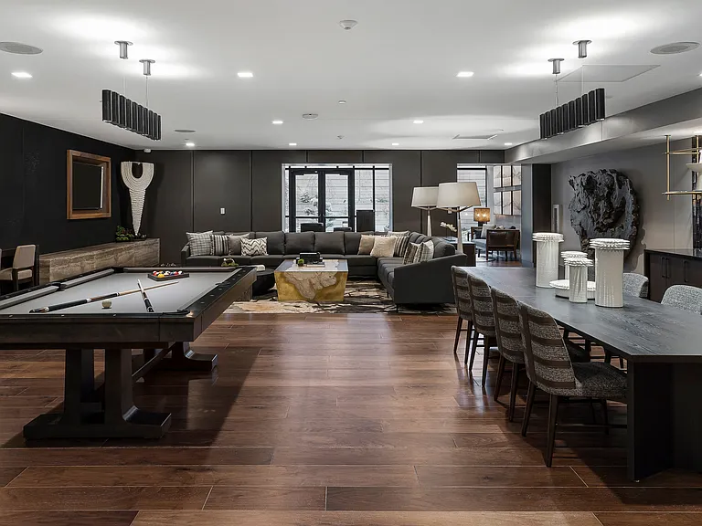 Member Clubroom Billards Table