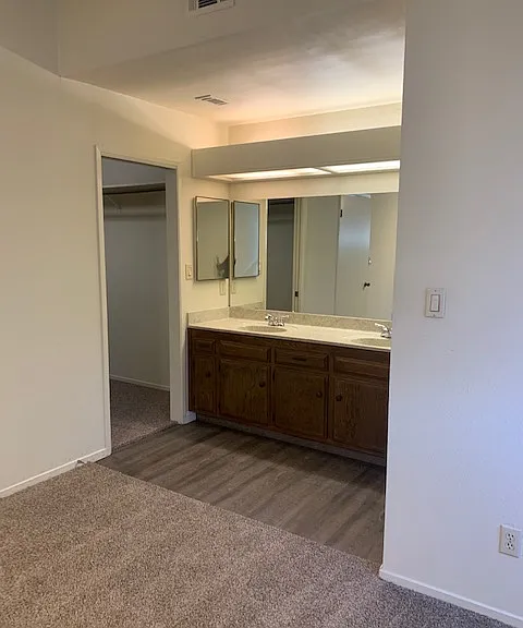 3x2.5 Laurelwood West Villas
