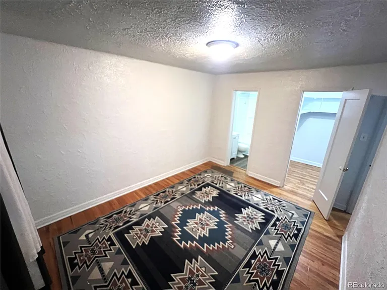 2525 E 14th Ave #2 — Photo 2