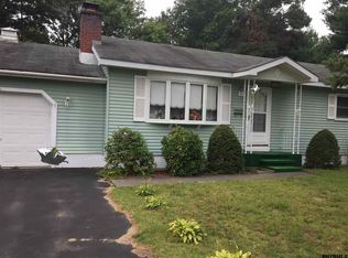 408 Dixon Rd, Queensbury, NY 12804