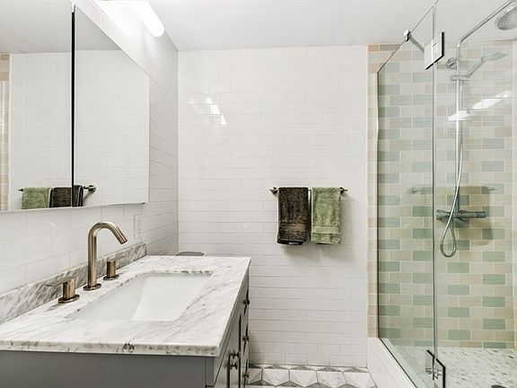 4th image of 85 Livingston St APT 12E