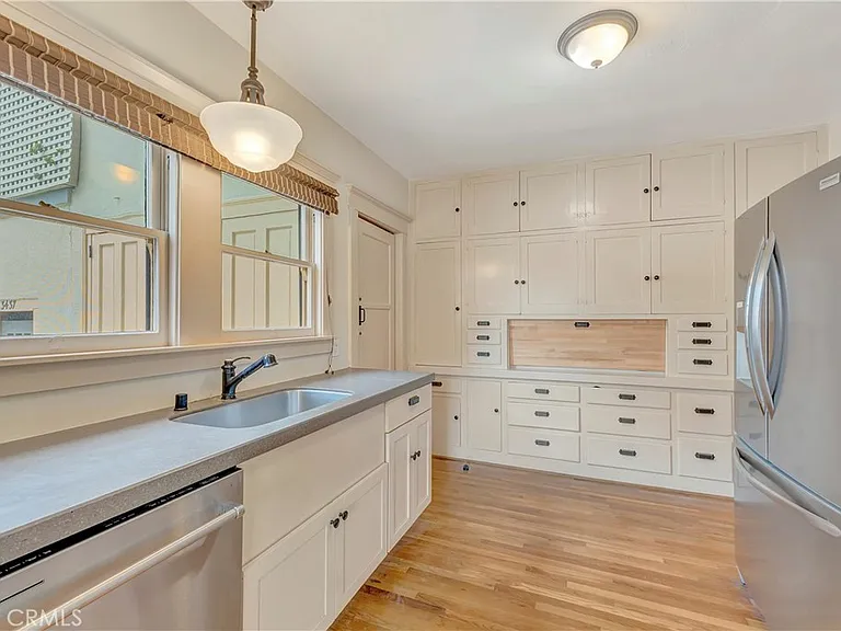 351 Newport Ave — Photo 19