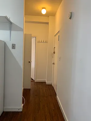 Rented by Aryeh Realty | media 32