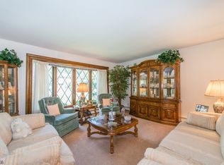 25 Devonshire Rd S, Cedar Grove, NJ 07009