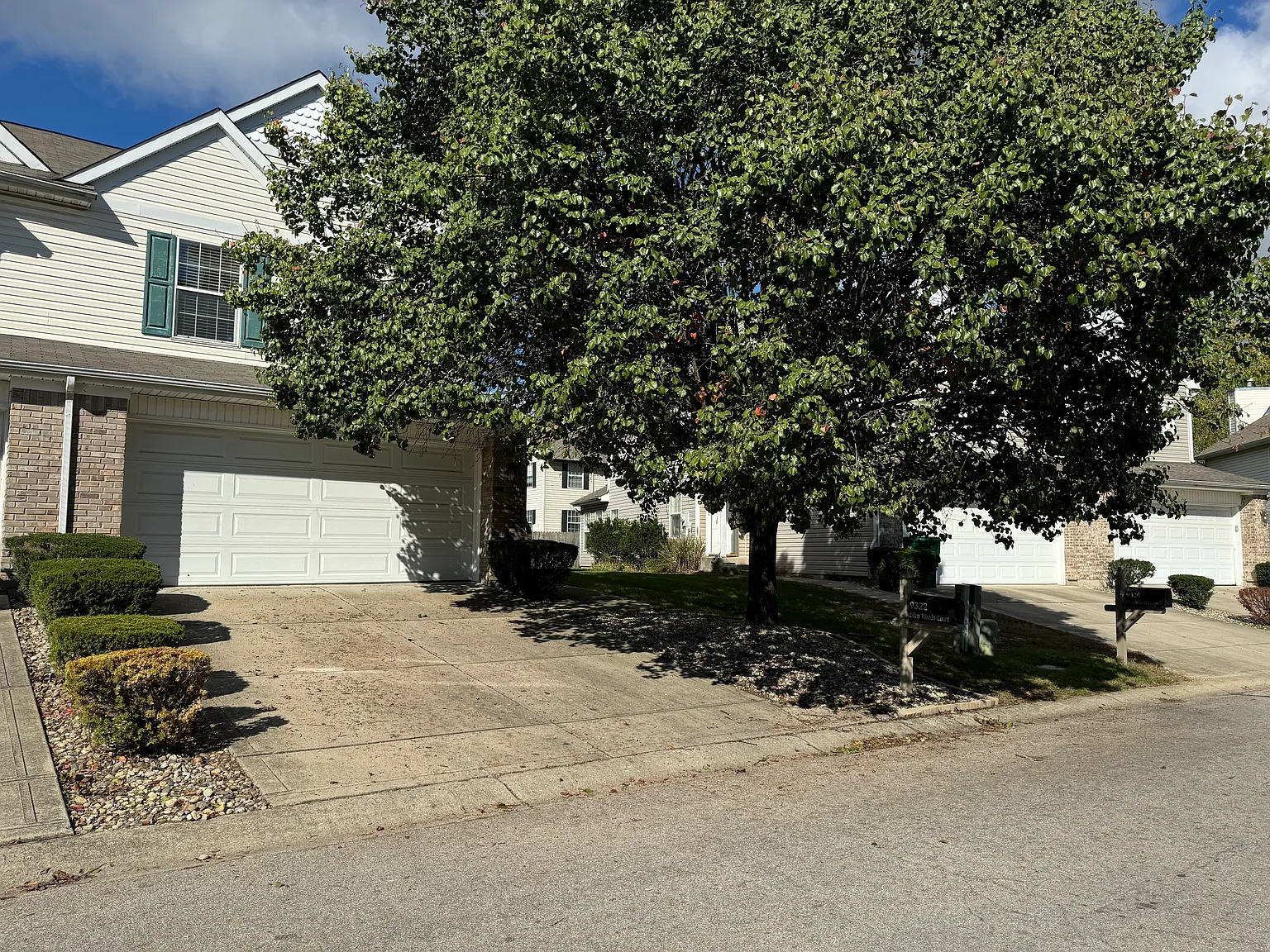 9322 Eden Woods Ct photo 1
