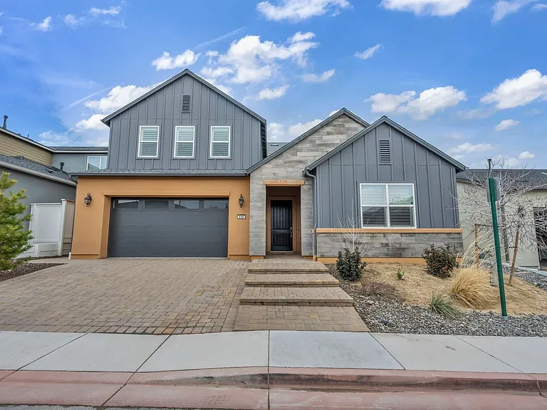 619 Camargue Trl — Photo 3