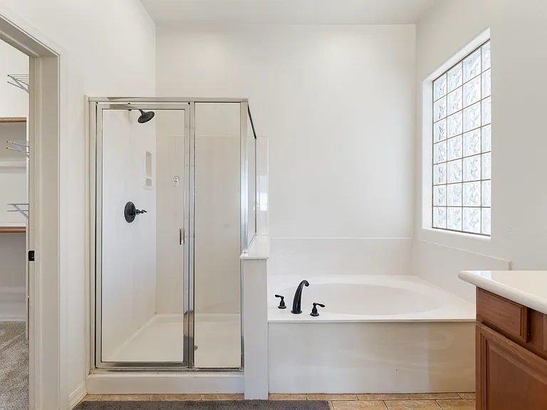 8614 W Morten Ave — Photo 22