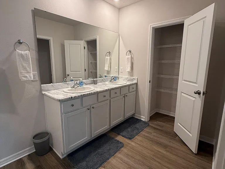 3427 Hilltop Cir — Photo 28