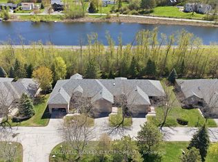 300 Franmor Dr #40, Peterborough, ON K9H7R1