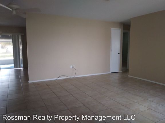 2nd image of 2022 SE 16th St