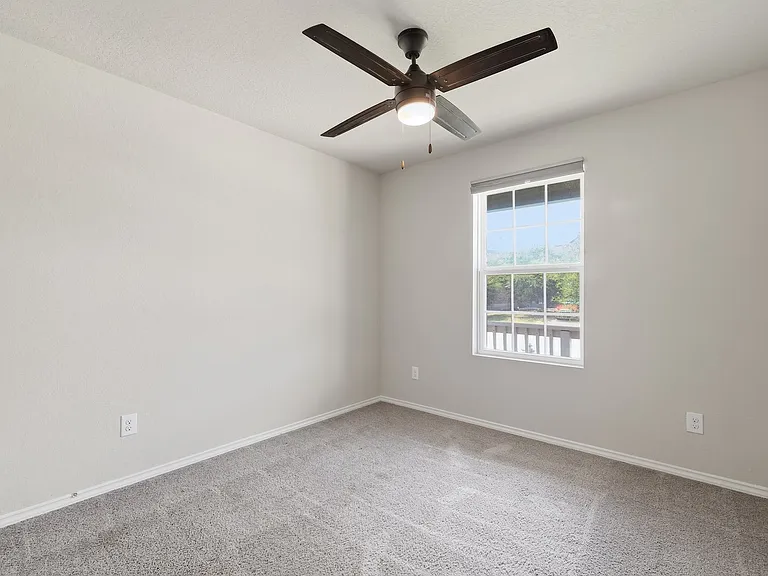 13755 Bradford Park — Photo 17