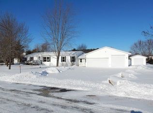 1100 Starlite Dr, Mosinee, WI 54455