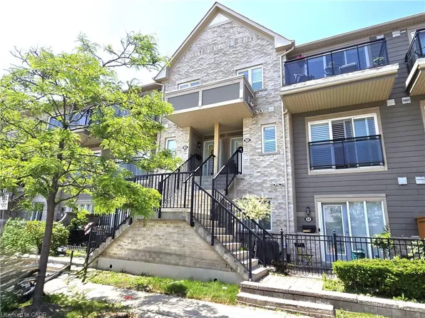 60 Fairwood Cir #79, Brampton, ON L6R 0Y6