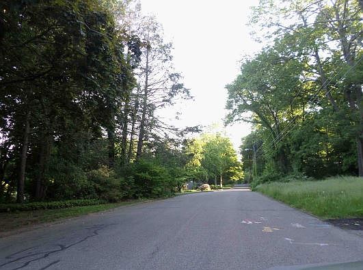 2nd image of 309 Brownstone Rdg