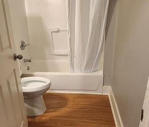 5th image of 111 ADAES AVE