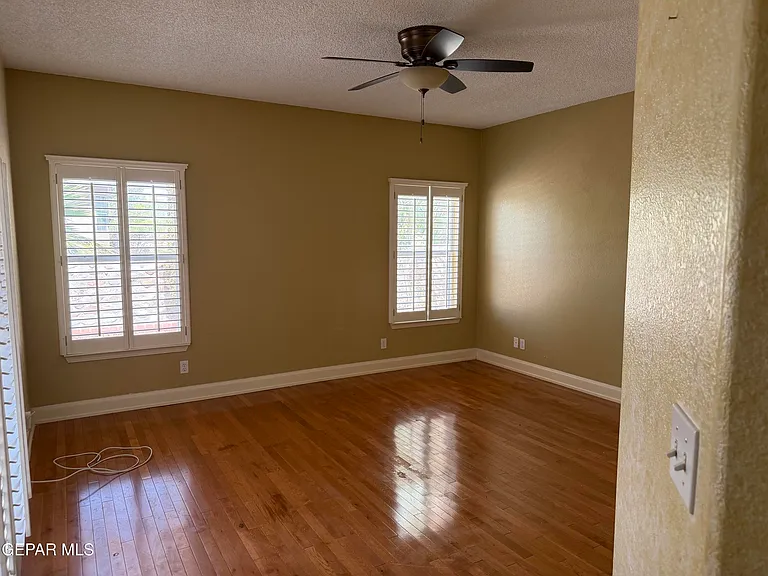 917 Tecate Pl — Photo 30