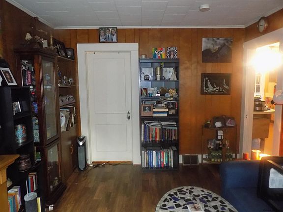 2nd image of 94 E River Dr