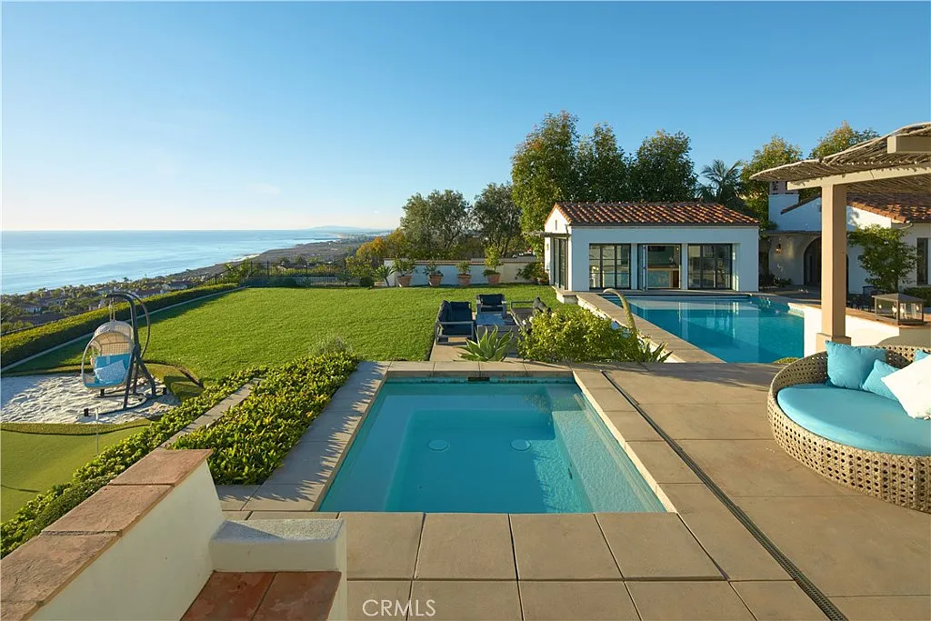 5 bed, 8.0 bath, 9137 sqft, $70,000 — Photo 1