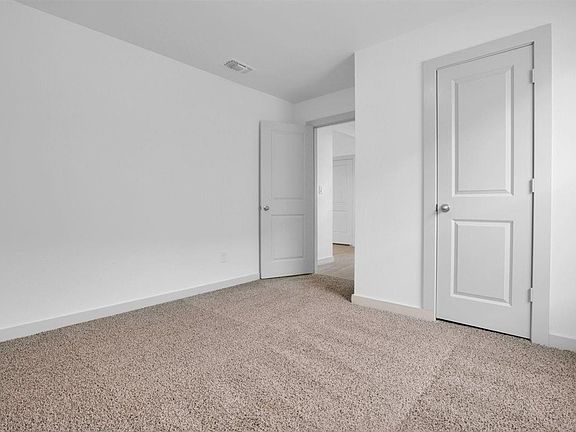 4th image of 10515 Albany Ave