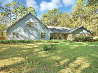 16809 Midway Rd, Terry, MS 39170