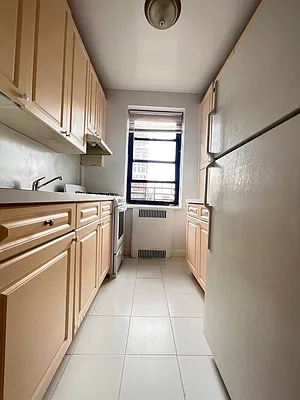 Rented by Queens Apartments Realty LLC | media 6
