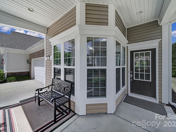 3rd image of 1617 River Bend Blvd