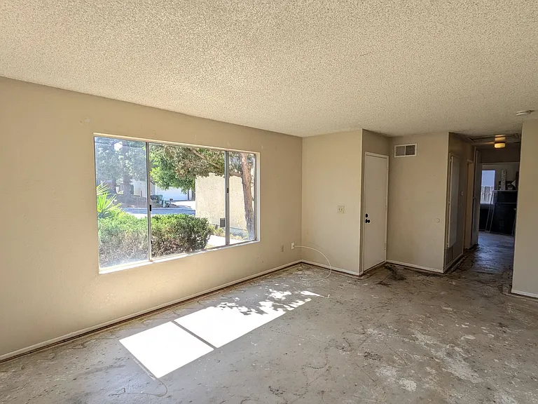 11425 Elbert Way — Photo 5