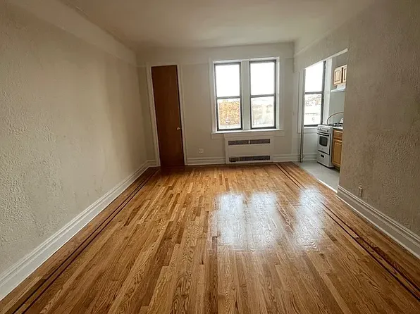 10-11 Nameoke Street image 1 of 5