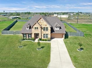 4303 Clearwater Dr, Baytown, TX 77523