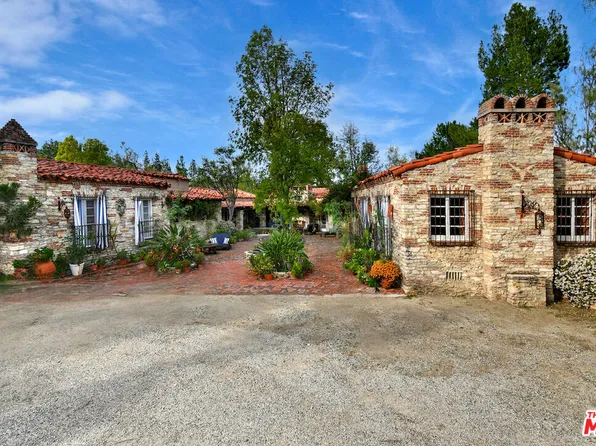 7210 Woodlake Ave, West Hills, CA 91307