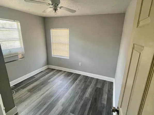 711 Avenue E APT 3, Fort Pierce, FL 34950